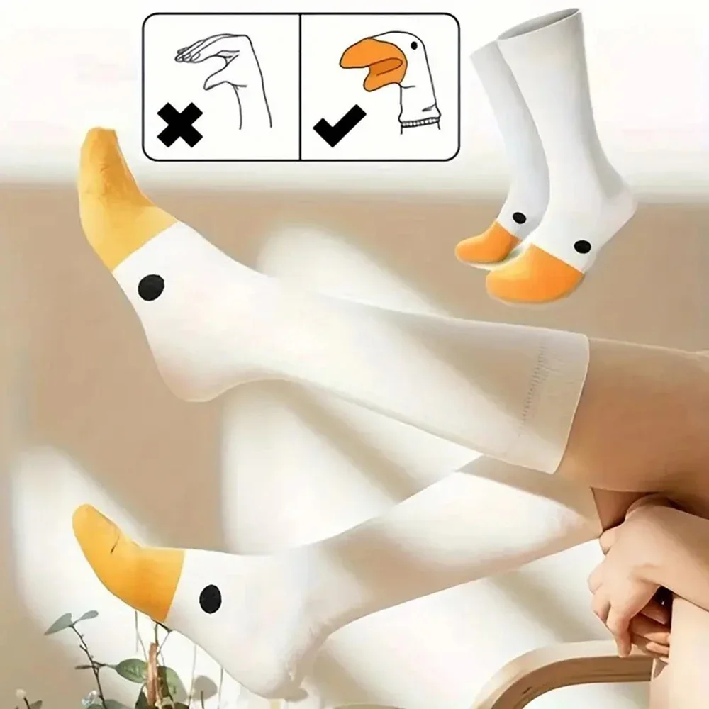 1 Pair Cartoon Women Socks Fashionable And Versatile Cute Design Funny Goose Breathable Soft Comfortable Women Casual Socks