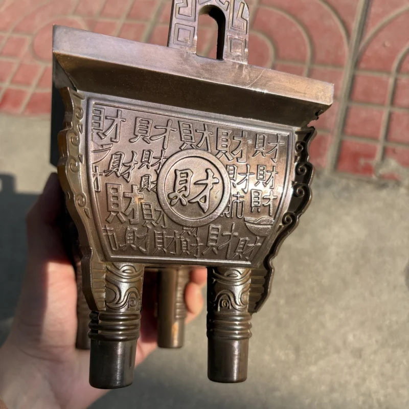 Cast large square temple and office decoration, fine art craft, brass tripod, bronze sculpture for home use