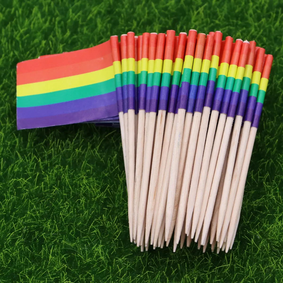200 Rainbow Pattern Flag Picks Wooden Toothpicks with Vibrant Double-Sided Paper Flags for DIY Cake Wedding Kids Party Bar Use