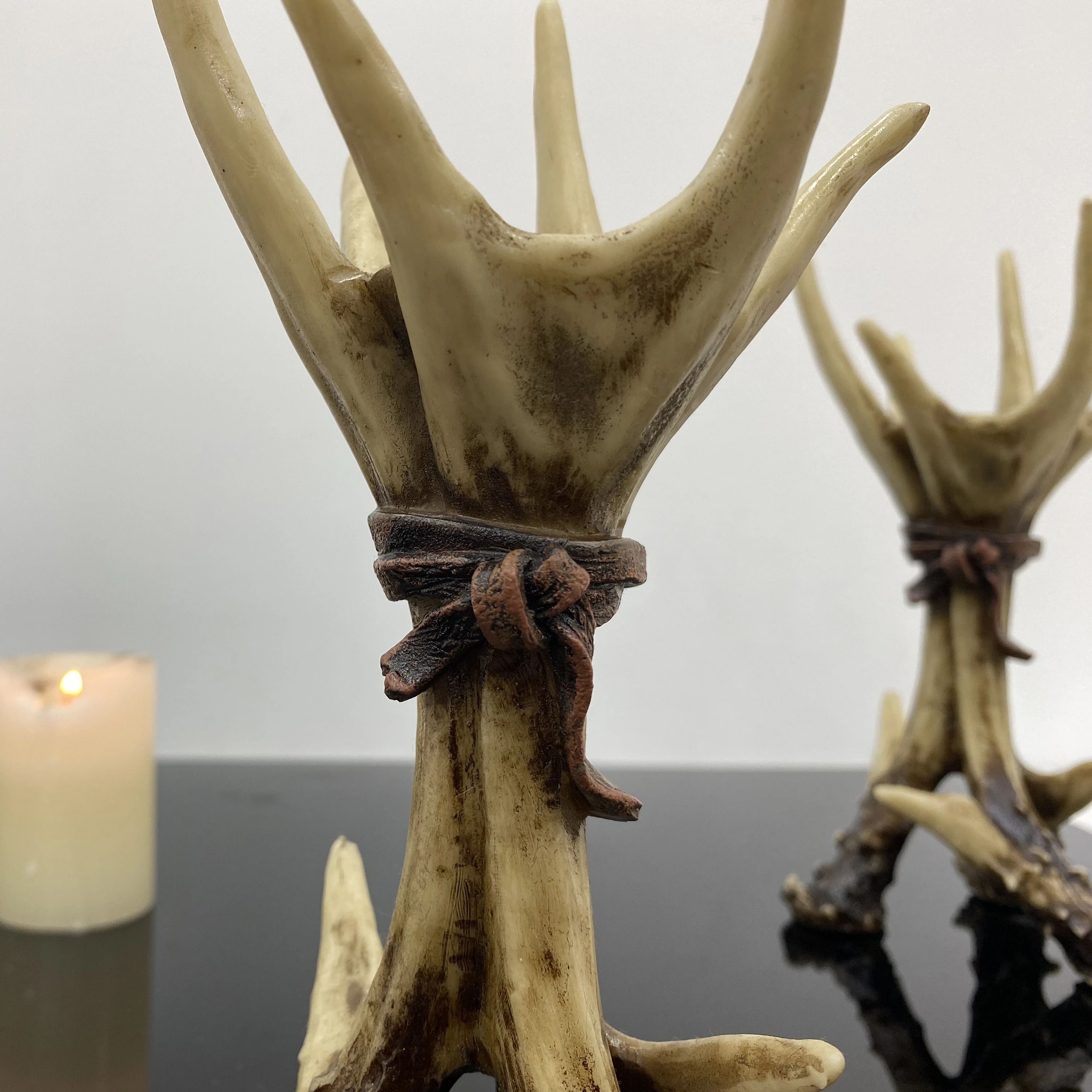 Vintage Antler Candlesticks Resin Animal Candle Holder Antlers Deer Statue Home Decor Living Room Fireplace Christmas Decoration
