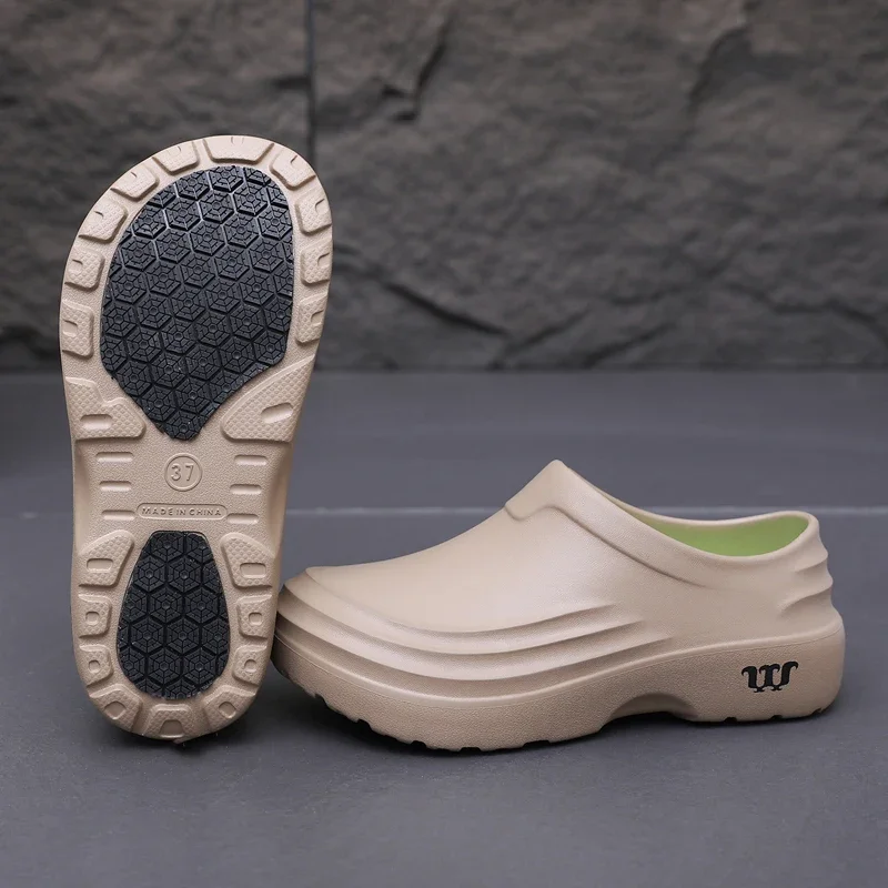 Men's Anti-slip Chef Shoes Closed-Toe Working Shoes Waterproof Clogs Oil-Proof Non-Slip Lightweight Eva Kitchen Work Sandals