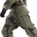 green pants
