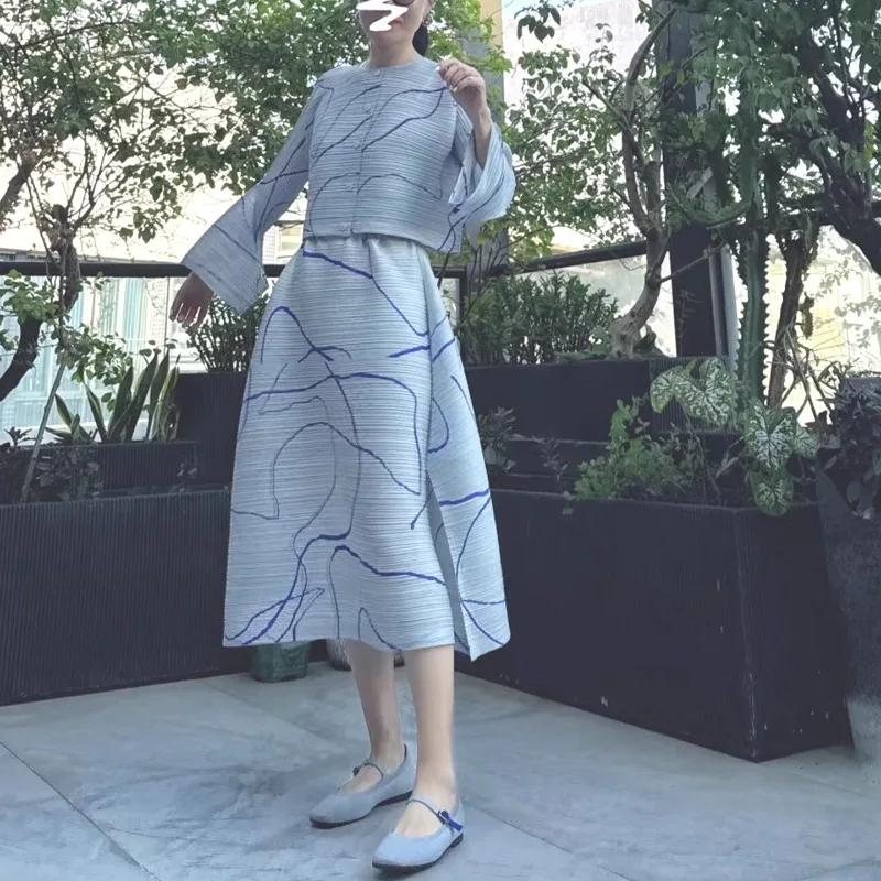 

Miyake New Women's Cardigan Long-sleeved Blouse Half Skirt Pleated Suit Simple Loose Commuting Casual Korean Wear Wrinkle-Free