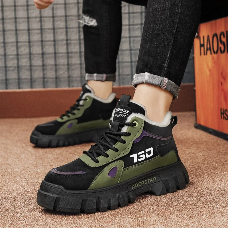 Zapatos de algodón para hombre, botas de trabajo altas antideslizantes impermeables y cálidas con forro polar para senderismo al aire libre, botas de nieve, novedad de invierno de 2025