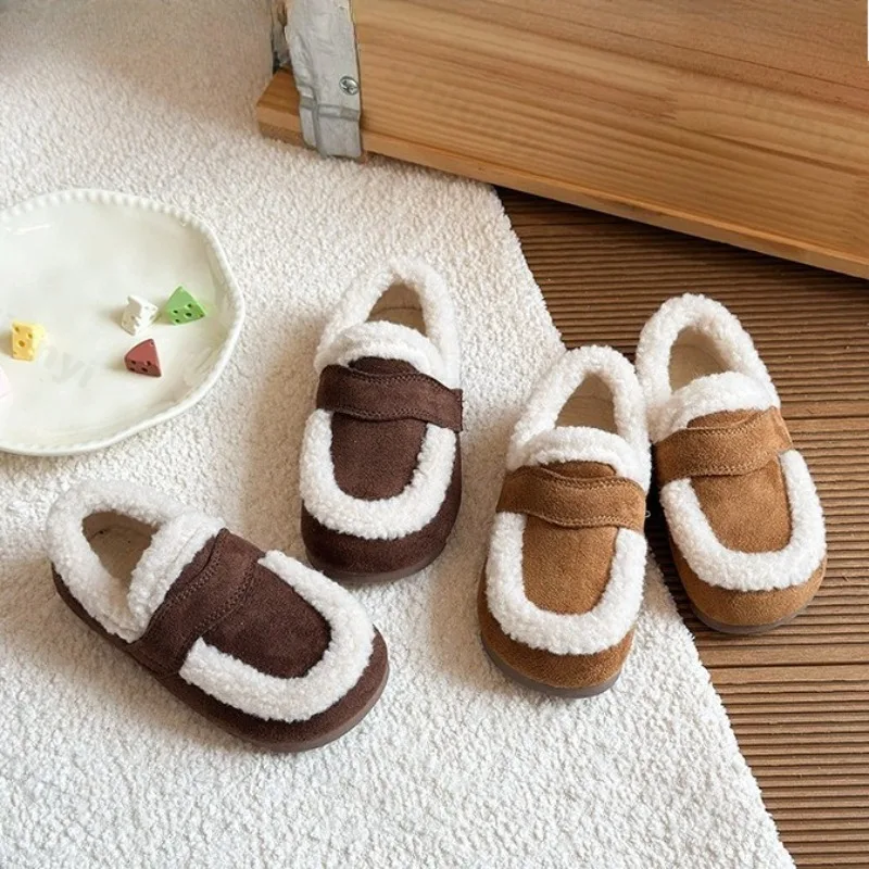 

Boys' Retro Frosted Suede Warm Hiary Loafers Winter 2025 Childrens Fashion Versatile Plush Comfortable Slip on Cotton Flat Shoes