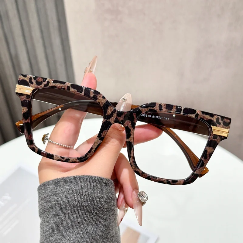 قطعة واحدة من نظارات إكسسوارات الحفلات Y2K للجنسين للرجال والنساء، مثالية لملابس الاحتفالية