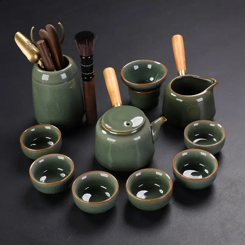 

High-end kung fu tea set Chinese ceramics teapot and cup travel best brand the for mom