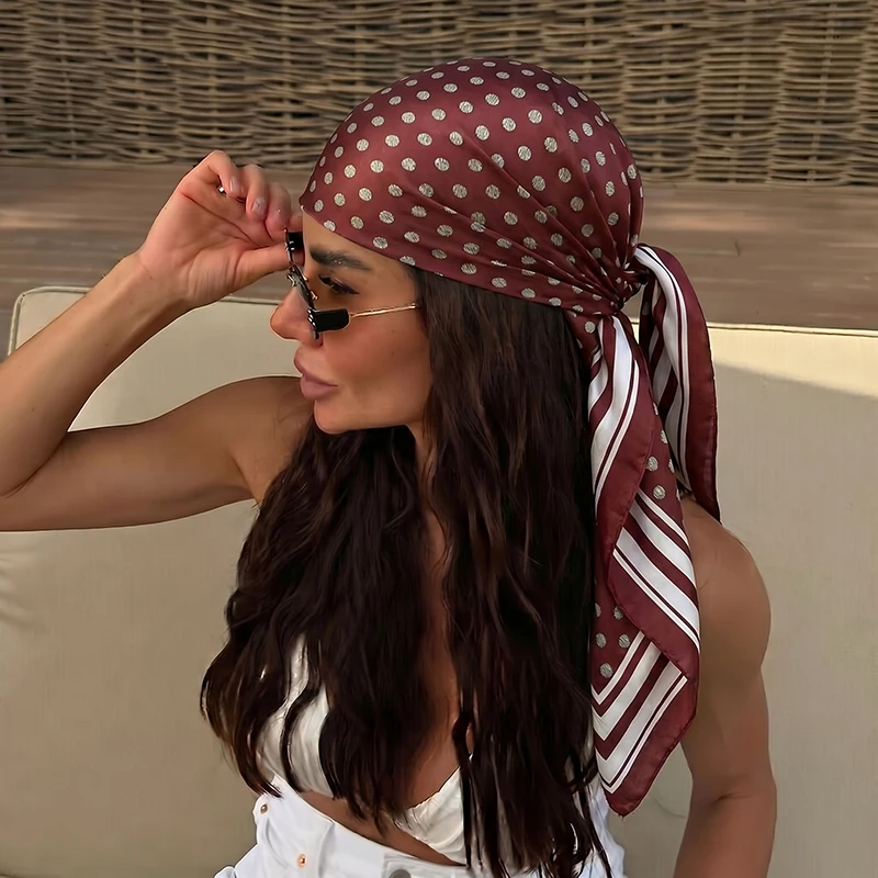 2026 Gepunkteter quadratischer Schal für Damen, Seidenschal, Halstuch, Haarbänder, Kopftücher, Stirnband, Foulard, Satin-Hijab, Bandana