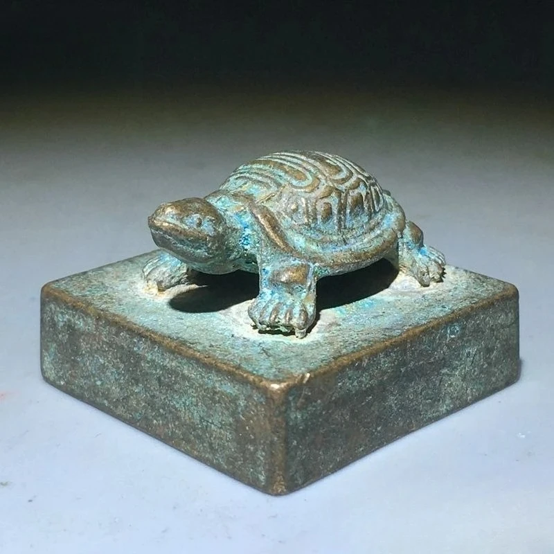 Antique Bronze Turtle Seal Western Xia Script Seal Mini Longevity Turtle Seal Ornament Home and Office Desk Decorative Craft