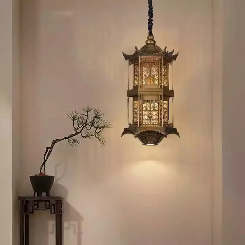 

New Chinese outdoor restaurant chandelier, ancient architectural lantern with spotlight