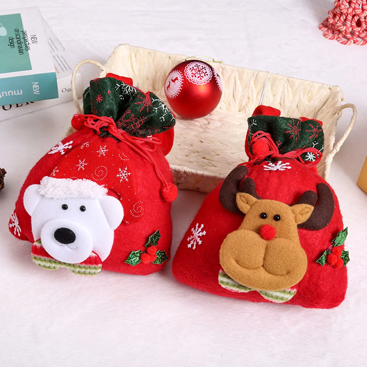 New Drawstring Closure Christmas Gift Bag Santa Snowman Candy Pouch Candy Gift Bag Flannel Santa Gift Bag New Year Celebration