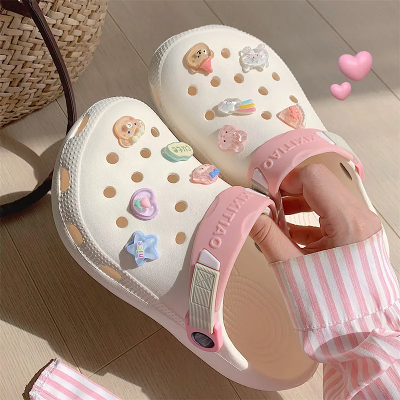 Summer Women's Hole Shoes 2024 New Fun Cartoon Little Bear Baotou Cave Women's Garden Shoes Soft Sole Sandals Beach Slippers