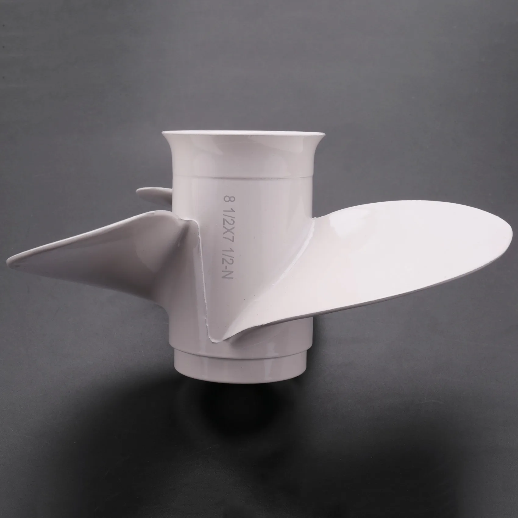 A65P-مروحة القارب 6G1-45943-00-El 8 1/2X7 1/2 لمحرك ياماها الخارجي 6-8Hp سبائك الألومنيوم 3 شفرات R دوران 7 Spline T