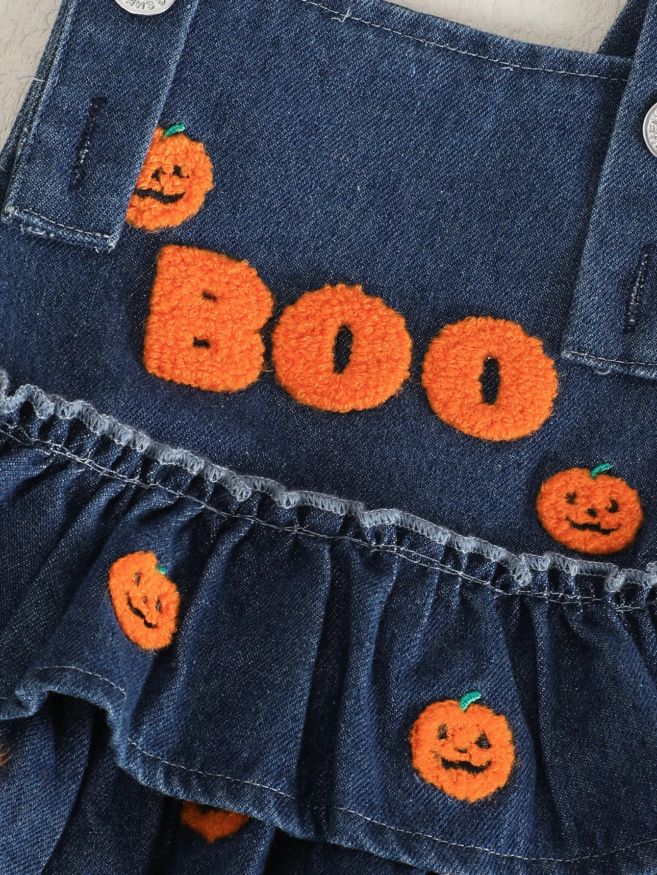 Ärmelloses Jeanskleid mit Halloween-Kürbis-Stickmuster für Kleinkinder Mädchen, Baby-Kostüm, Lässiges Sommer-Outfit – Detail 4