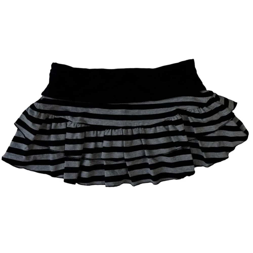 

New Black and Grey Y2K Mini Skirt Elastic Waist Ruffle Striped Mini Skirt Tight Fit High Waist Skirt Female Fashion