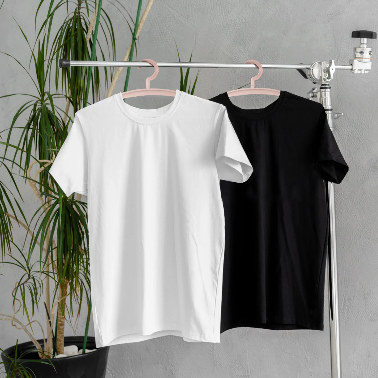 

10pcs Nonslip Clothes Wide Heavy Duty Closet Organizer No Shoulder Bumps Space Saving Laundry Hangers Drying Hanger For Wet