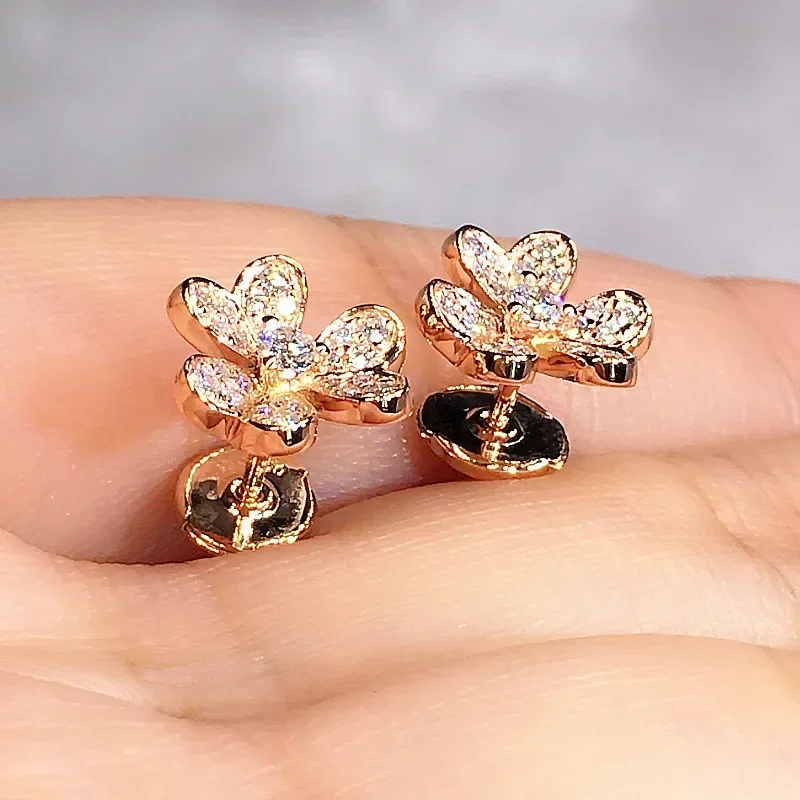 2024 Romantic Gold Color Flower Stud Earrings Bridal Wedding Party Ear Accessories Birthday Girl Gift Trendy Jewelry for Women