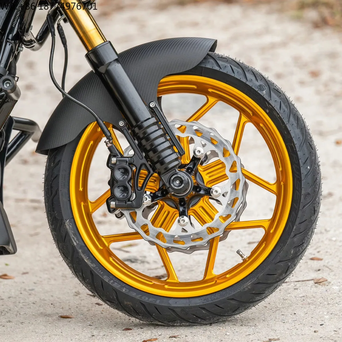 

Для мотоциклов Harley Touring 2009 года и новее: Новые золотистые колесные диски из алюминиевого сплава (передние и задние), совместимые с моделью.