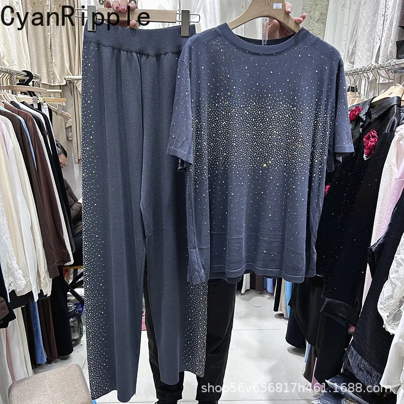 

Модный летний женский комплект из двух предметов: блестящая футболка с коротким рукавом и стразами + повседневные широкие брюки с эластичным поясом