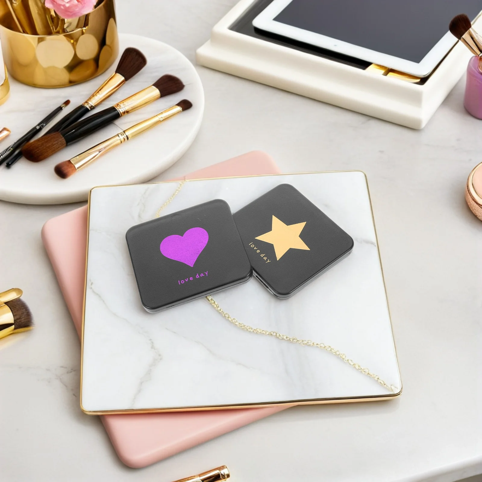 Mini specchio per trucco portatile da 2 pezzi, pieghevole, bifacciale, compatto, da viaggio, per touch up in viaggio e toelettatura quotidiana