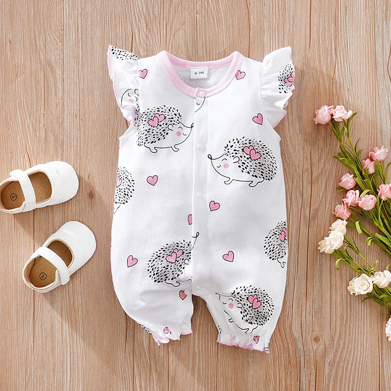 

Cartoon hedgehog pattern Love pattern Round neck button Minimally designed flying sleeves Summer New Style ivory Baby jumpsuit