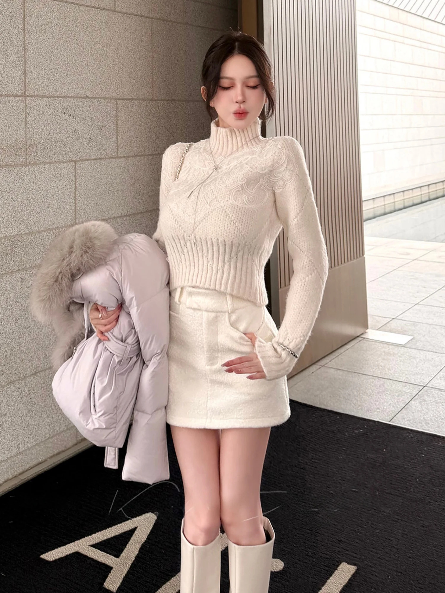 

Женский свитер с высоким воротником и кружевной отделкой, свободный крой, эксклюзивно онлайн, зимний, с длинными рукавами