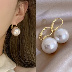 Classics Fashion Simulated Pearl Earrings for Women White Color Big Round Pearl Ball Earrings Brincos Party Wedding Jewelry Gift