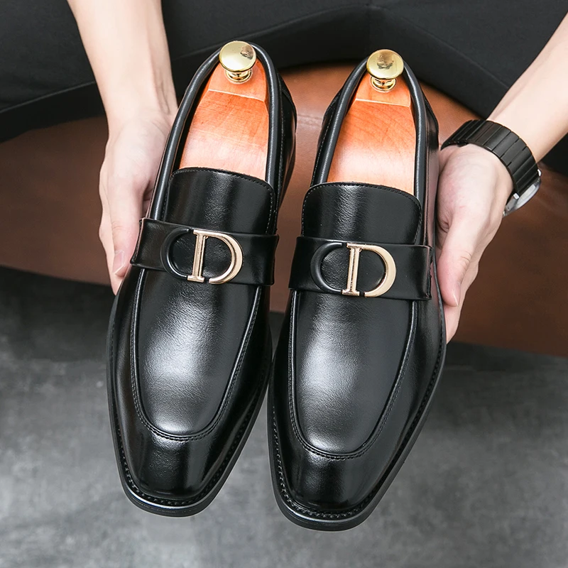 2024 men\'s loafers round toe one foot wedding dress black fashion party solid color daily leather casual breathable shoes