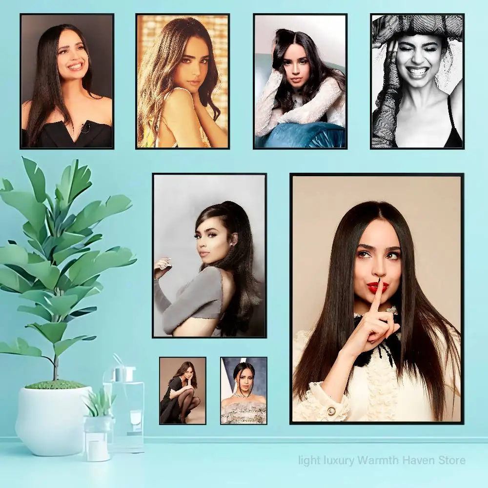 

Actor S-Sofia C-Carson Anime Wall Art Canvas Painting Poster For Living Room Home Decor Decoration Picture