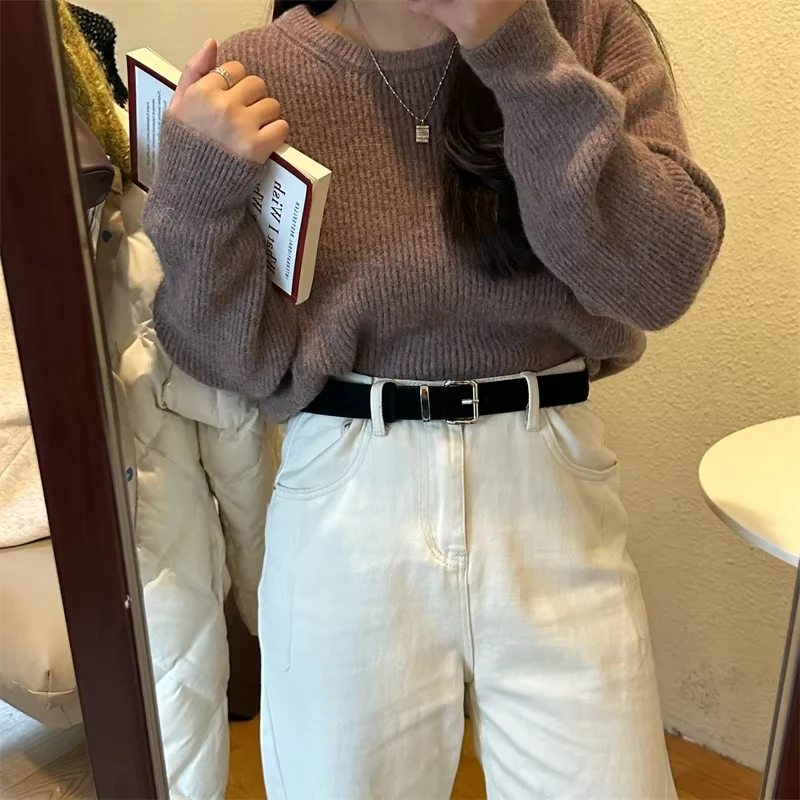 

Feminine Light Luxury Genuine Leather Belt for Women High-Quality Retro Brand Suede Belt with Silver Needle Buckle