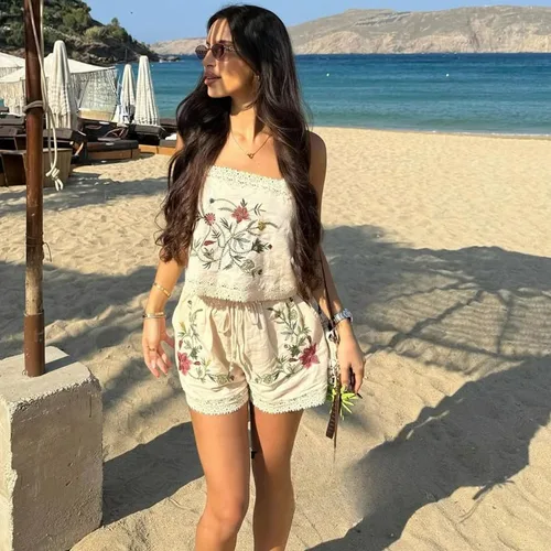 KONDALA, conjuntos Vintage con bordado de flores para mujer, 2 piezas, camisola corta, Tops, pantalones cortos de cintura alta, moda 2025, conjuntos de playa para vacaciones de verano