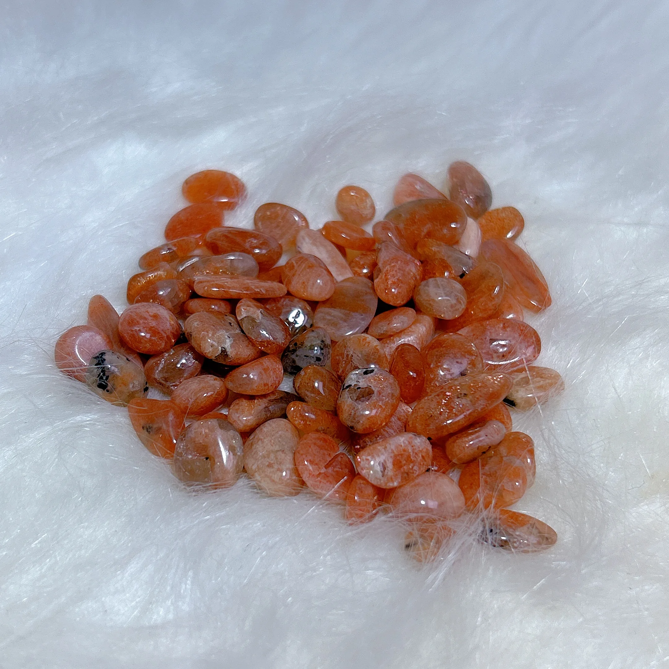 Wholesale Natural Crystals Gem Sunstone Chips Raw Stone Healing High Quality Home Decorations Polished Mineral Energy Gift