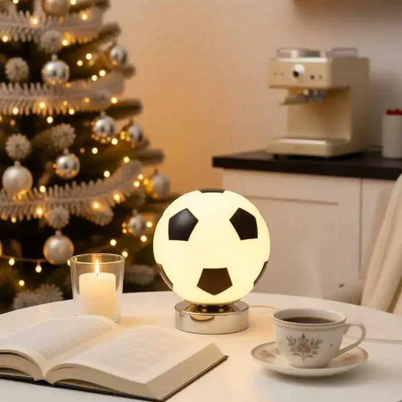

Декоративная настольная лампа в форме футбола, офисное настольное освещение для учебы, настольная лампа, простая и практичная лампа