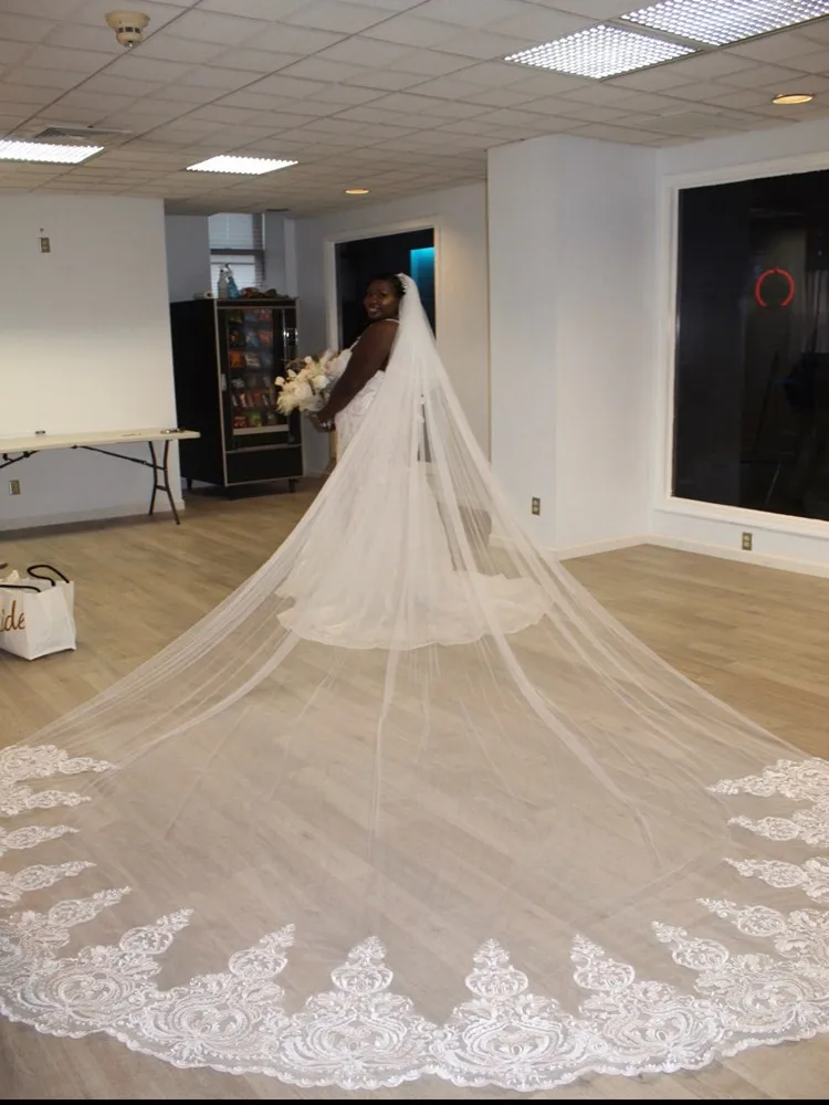 Voile de mariée Long en dentelle avec peigne, 4 mètres, 2 couches, blanc, Iovry, accessoires de mariage, de luxe, Photos réelles, 2022