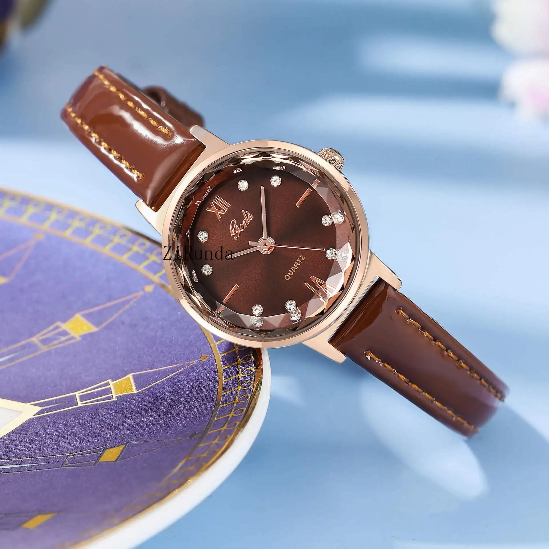 النسخة الكورية من الساعات البنية الصغيرة الطالب المتخصصة الراقية ساعة كوارتز نسائية فاخرة مرصعة بالألماس #4