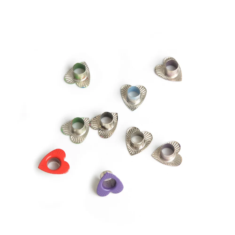 100pcs Engraved Heart Metal Eyelets For DIY Leathercraft Scrapbooking Shoes Belt Cap Bag Tags Clothes Scrapbook ojales metálicos