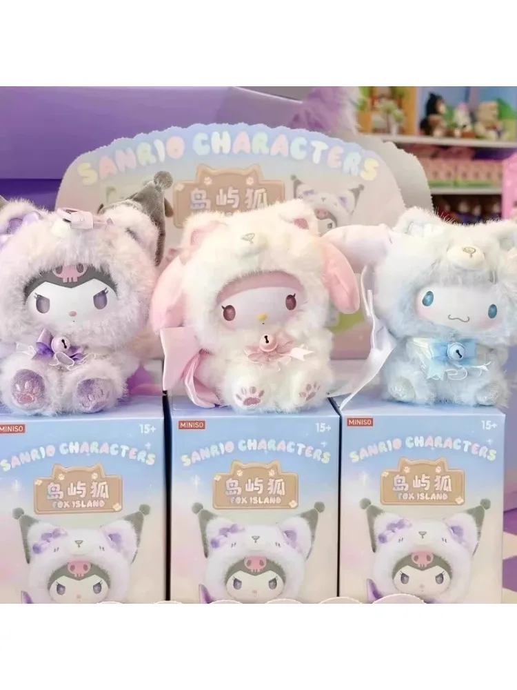 Sanrio Island Fox Serie Blind Box, Kuromi Hello Kitty Emaille-Plüschfigur, Trendiges Sammlerstück Geschenk für Fans