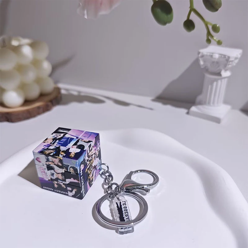 

Cube keychain LEFIMGirl Group Theme K-PopDesign mini puzzle toys，Portable cube ornament&Key ring，Fun gifts for fans、Backpack ac