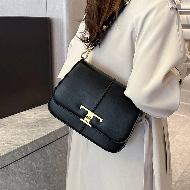

Chic Women's Tote Bags In Soft Leather, Crossbody Strap Included, Classic Elegant Style By Famous Luxury Designer