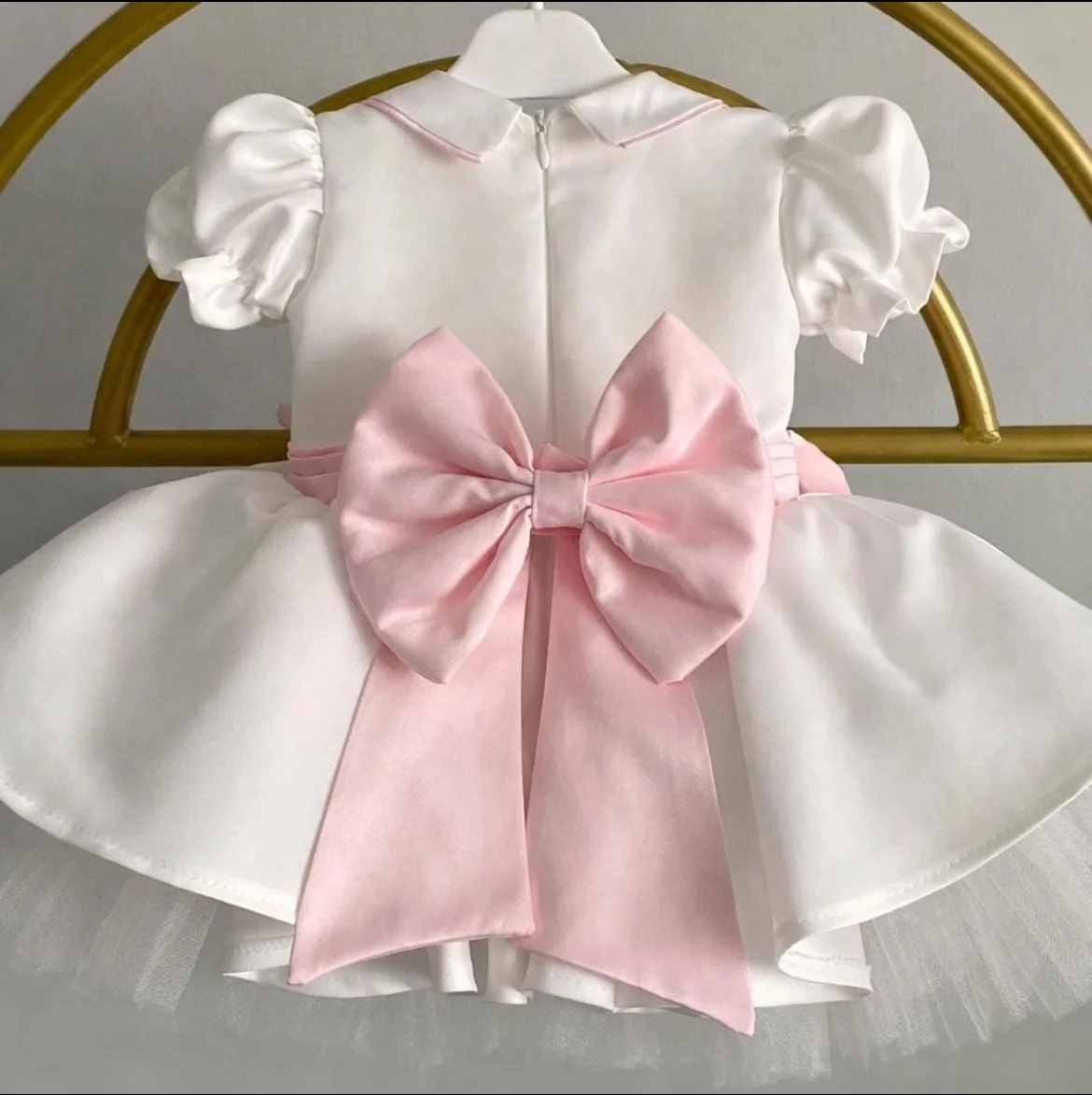 Summer Birthday Party Clothing for Girls, White Vintage Princess Dress Embroidery +Bows Design for Birthday Photography B595