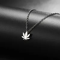 Women's Maple Leaf Pendant Necklace Stainless Steel Fashion Summer Clavicle Chain Commemorative Day Jewelry Gift New Style