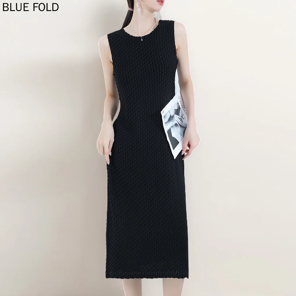 

Women's Mid-length Sleeveless Dress Elegant Miyake Dress High-end Summer Dress Fashionable Round Neck, PLEATS, High Quality, New