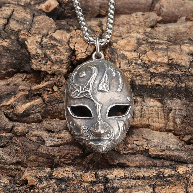 Retro Fashion Mysterious Mask Pendant Ethnic Style Opera Mask Necklace for Men and Women Punk Hip-Hop Trend Jewelry Gifts