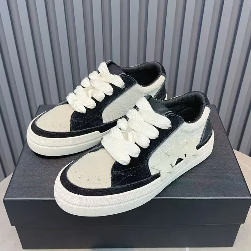 

Leather casual flat sports men's shoes color blocked lace up board shoes women's shoes thick sole 2025 trendy new item