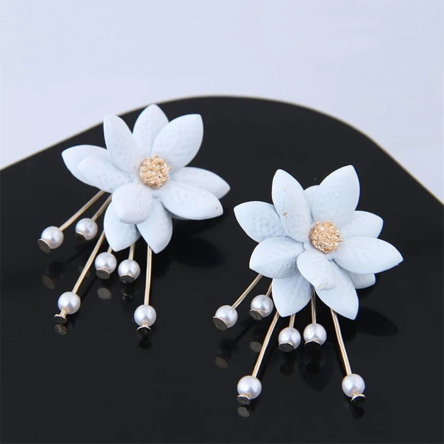 New Zinc Alloy Trendy Plant Women Dangle Earrings Petal Pearl Sweet Earrings Flowers Earrings For Women Drops Earrings