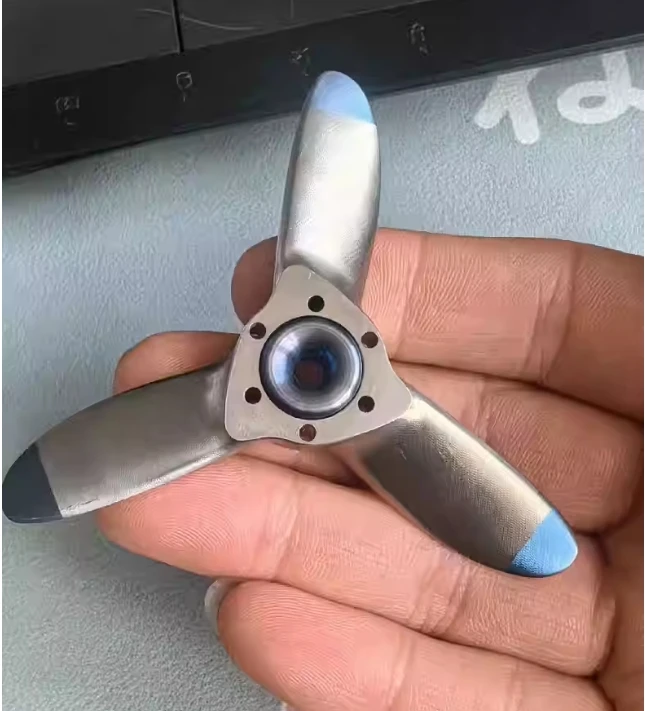 

Morning language titanium roasted blue propeller fingertip gyroscope EDC, already out of stock