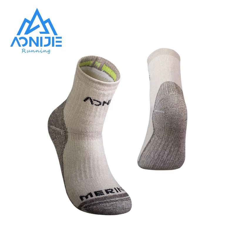 

One Pair AONIJIE E4826 Middle-length E4827 Knee-high Wool Snow Socks Winter Warm Thickened Antislip For Skiing Climbing