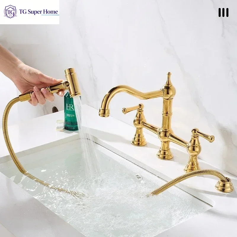 French light luxury retro bridge three-hole faucet spray gun set Household kitchen pull-out faucet spray gun set