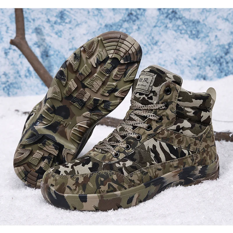 2024 Winter Men Boots Camouflage Warm Wool Cotton Combat Tactical Shoes Men\'s Ankle Outdoor Snow Boots Man