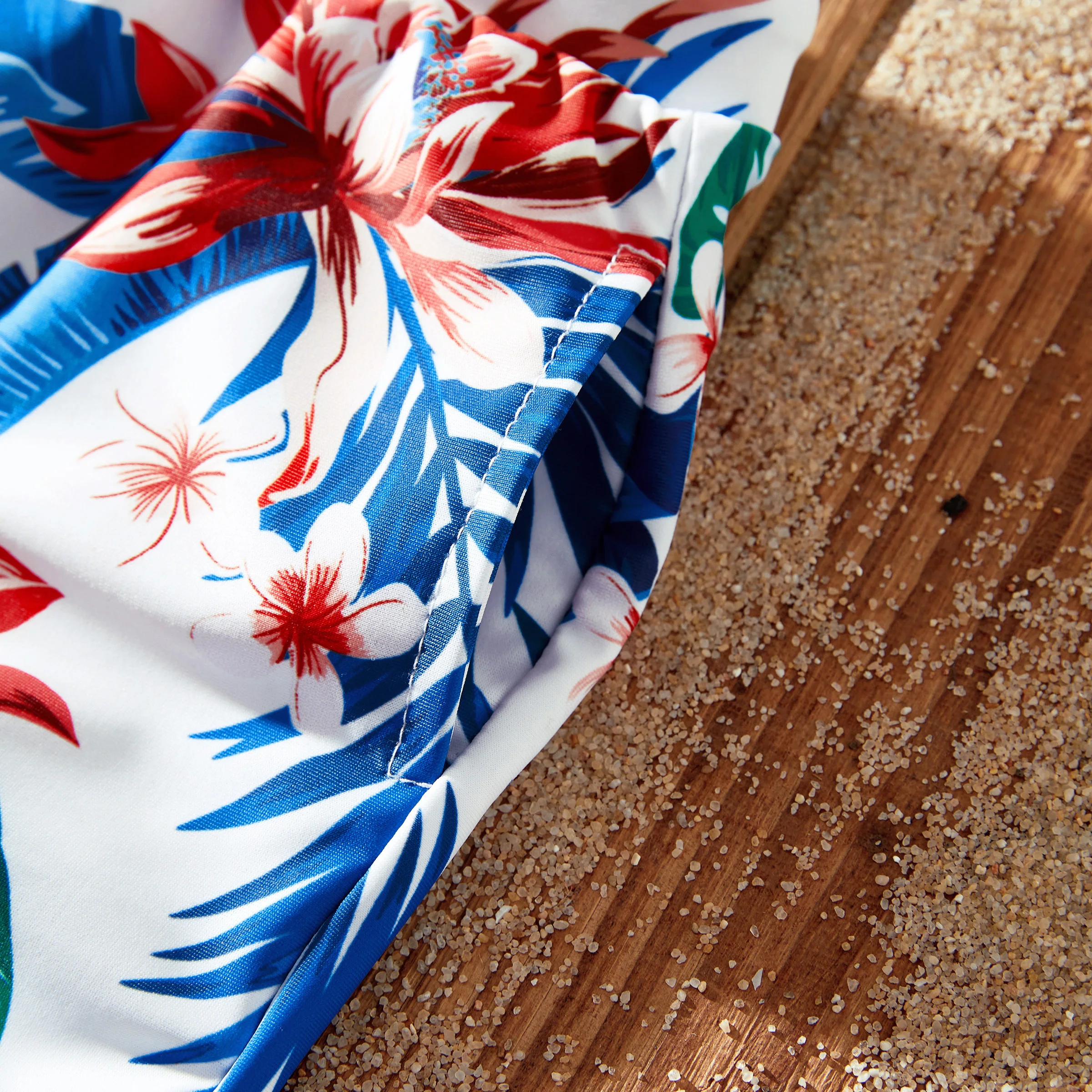 

PatPat Tropical Plant Printed Swimsuit Boy and Dad